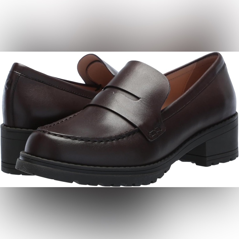 Cole Haan Womens Camea Lug Loafer size 6.5B